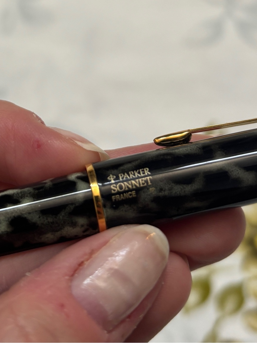 Parker Sonnet Laque Moonbeam Fountain Pen - Picture 3 of 11